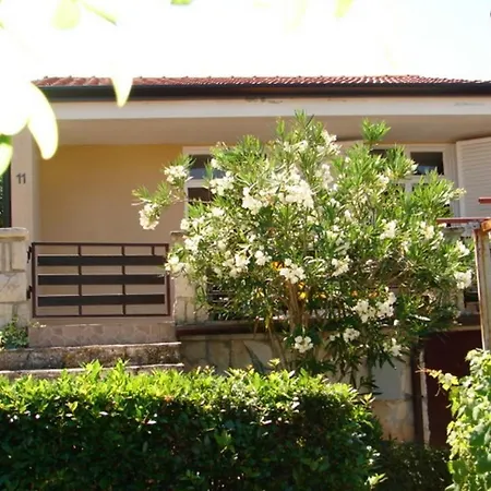 度假居 Holiday Ketty Novigrad Istria